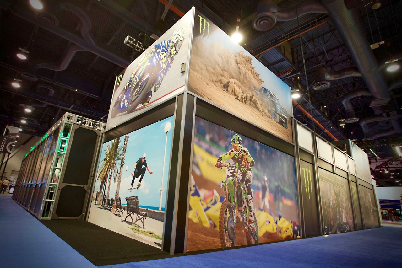 Impressive graphics in double deck trade show exhibit rental