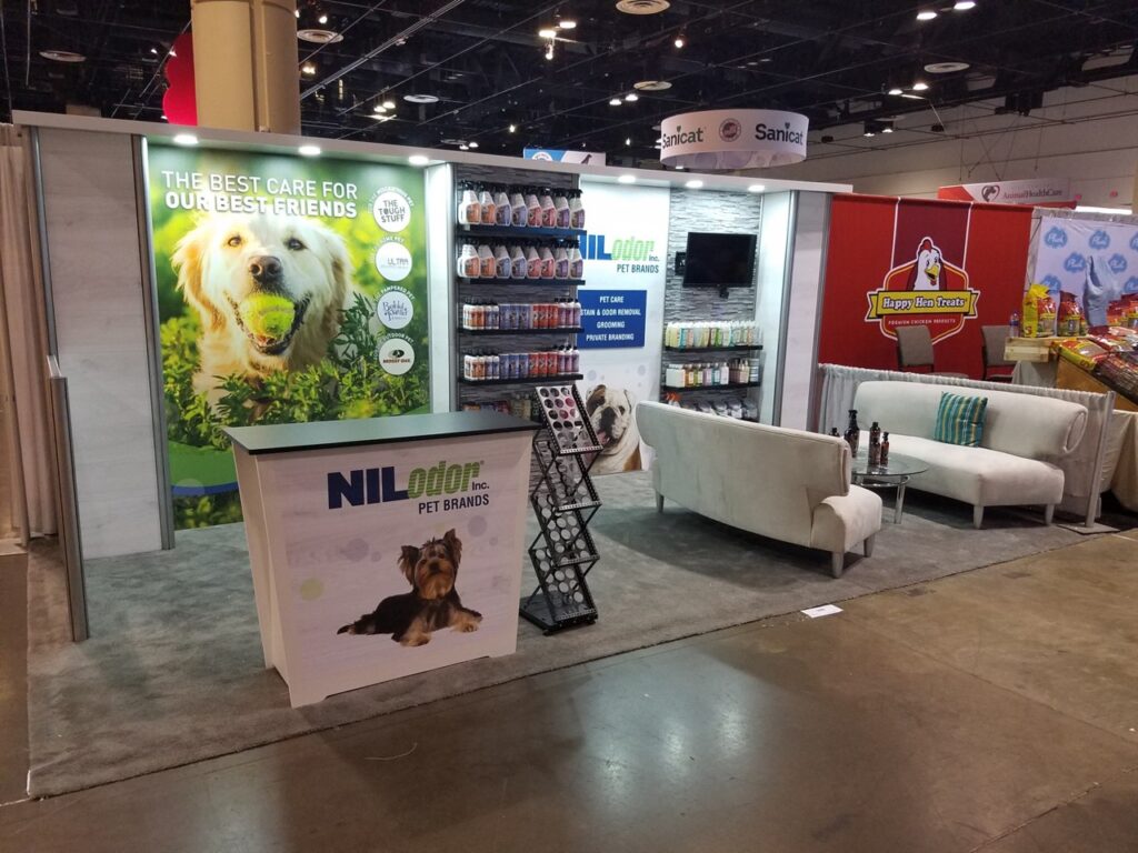 Quality graphic and product presentation on a trade show exhibit design